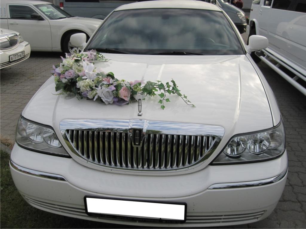 Оформление автомобиля на свадебное мероприятие
